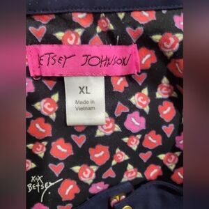 Betsey Johnson scrub top
